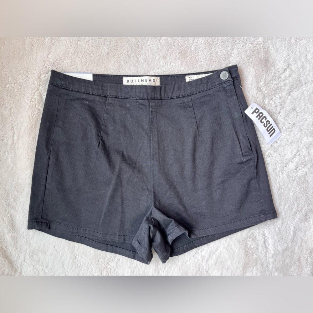 NWT Bullhead Denim Co. Hot Shorts in Black Junior Size 3